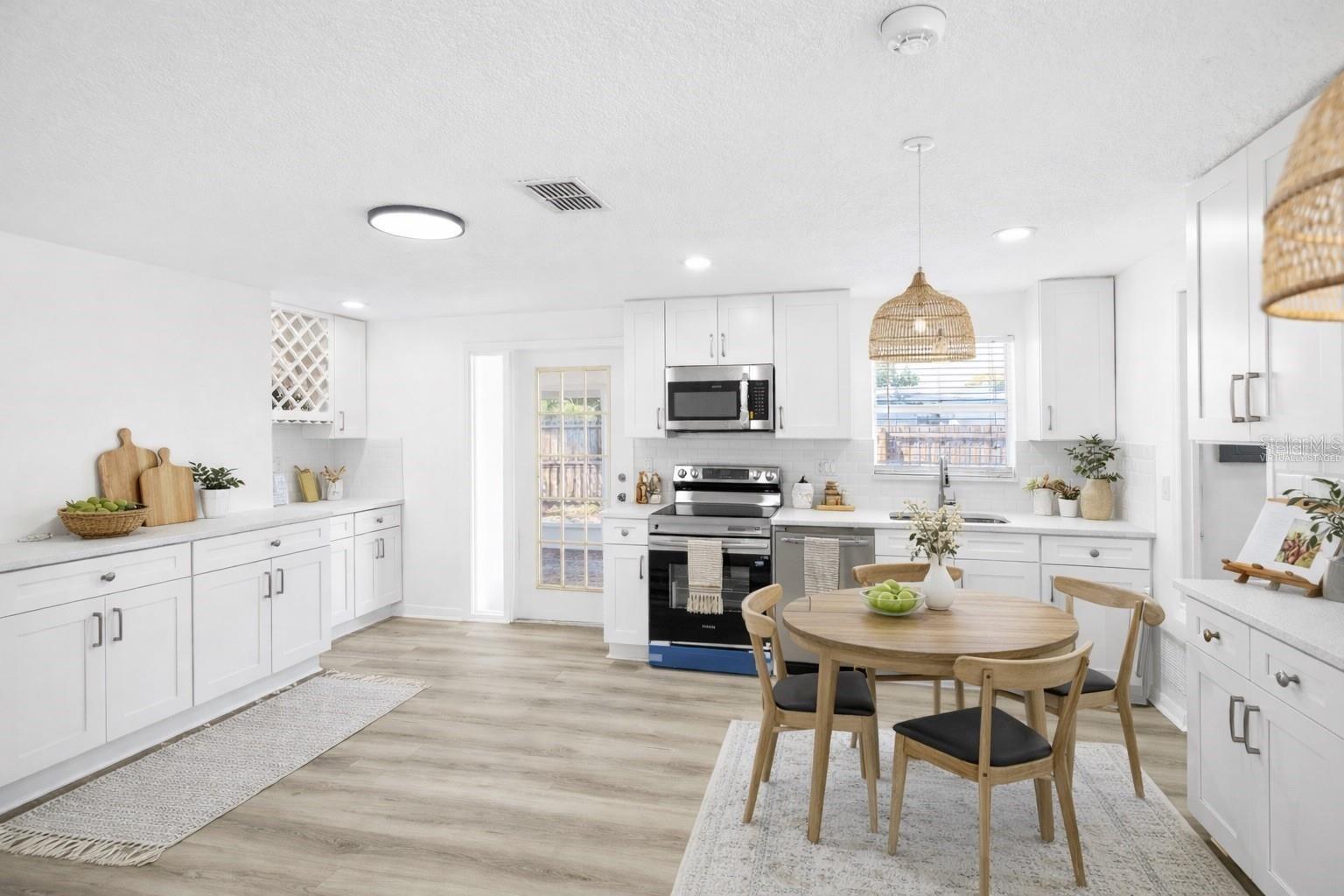 6150 101ST AVE N, PINELLAS PARK, FL, 33782