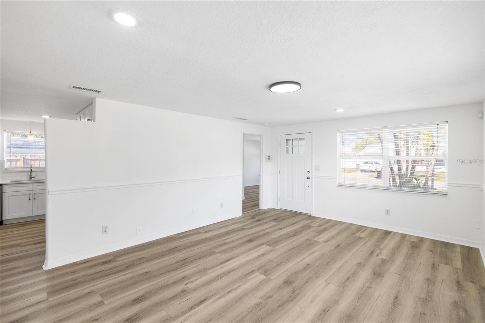 6150 101ST AVE N, PINELLAS PARK, FL, 33782