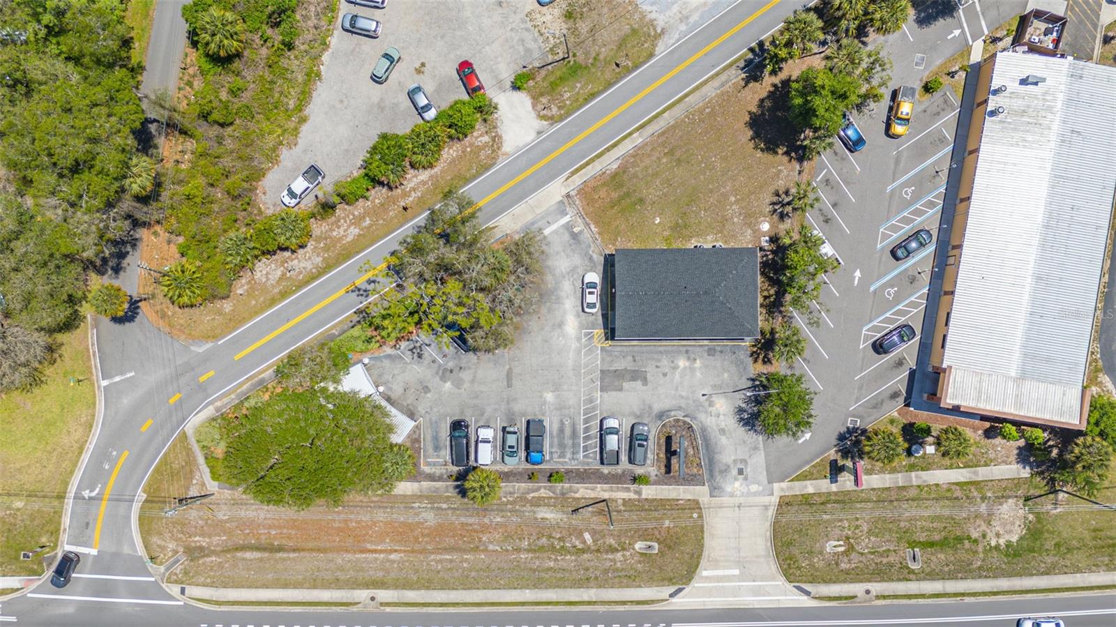 2055 S WOODLAND BLVD, DELAND, FL, 32720