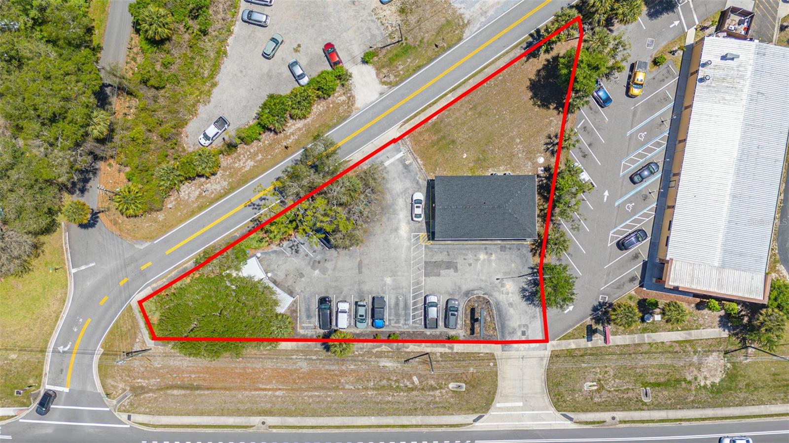 2055 S WOODLAND BLVD, DELAND, FL, 32720