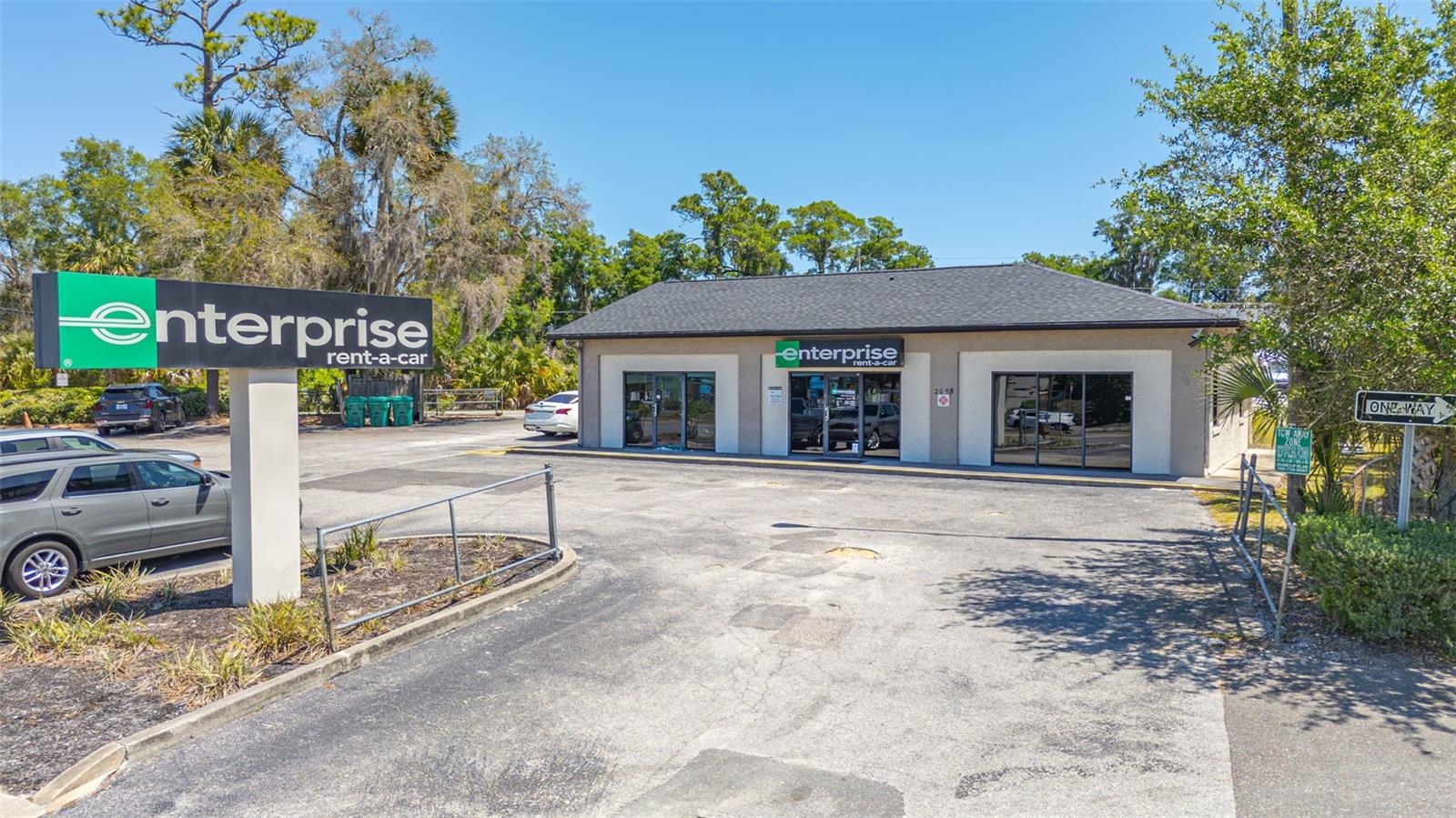 2055 S WOODLAND BLVD, DELAND, FL, 32720
