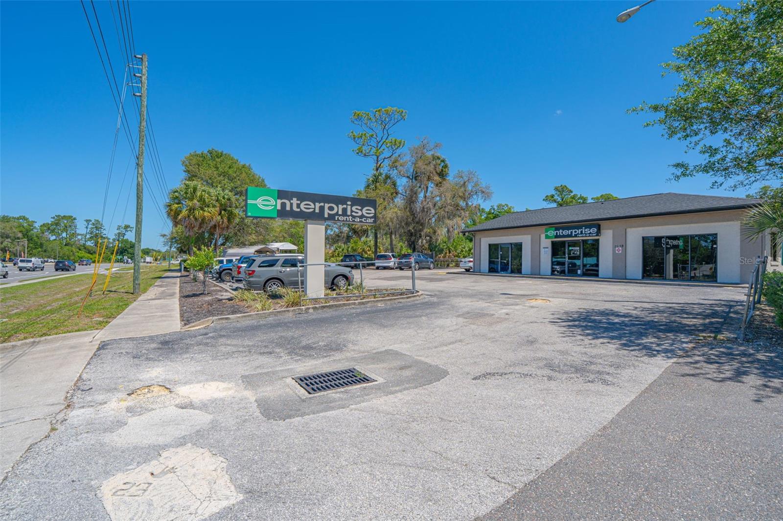 2055 S WOODLAND BLVD, DELAND, FL, 32720