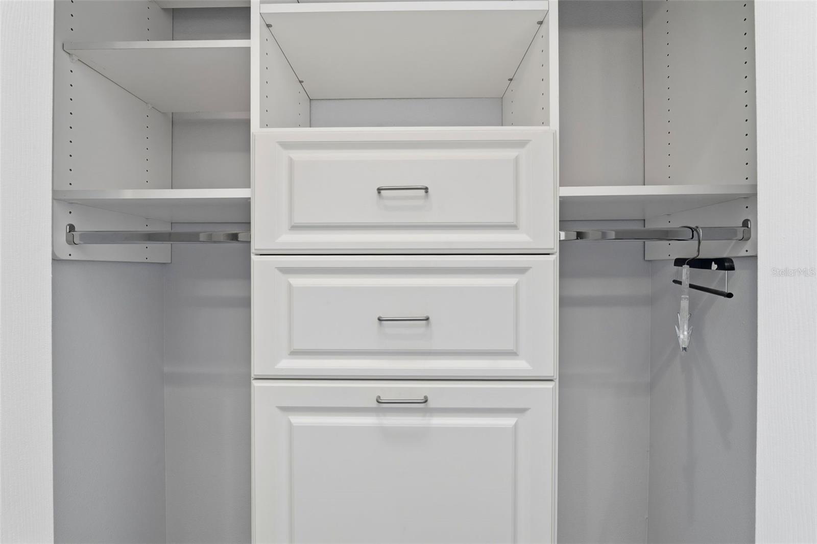 381 MADEIRA CIR, TIERRA VERDE, FL, 33715