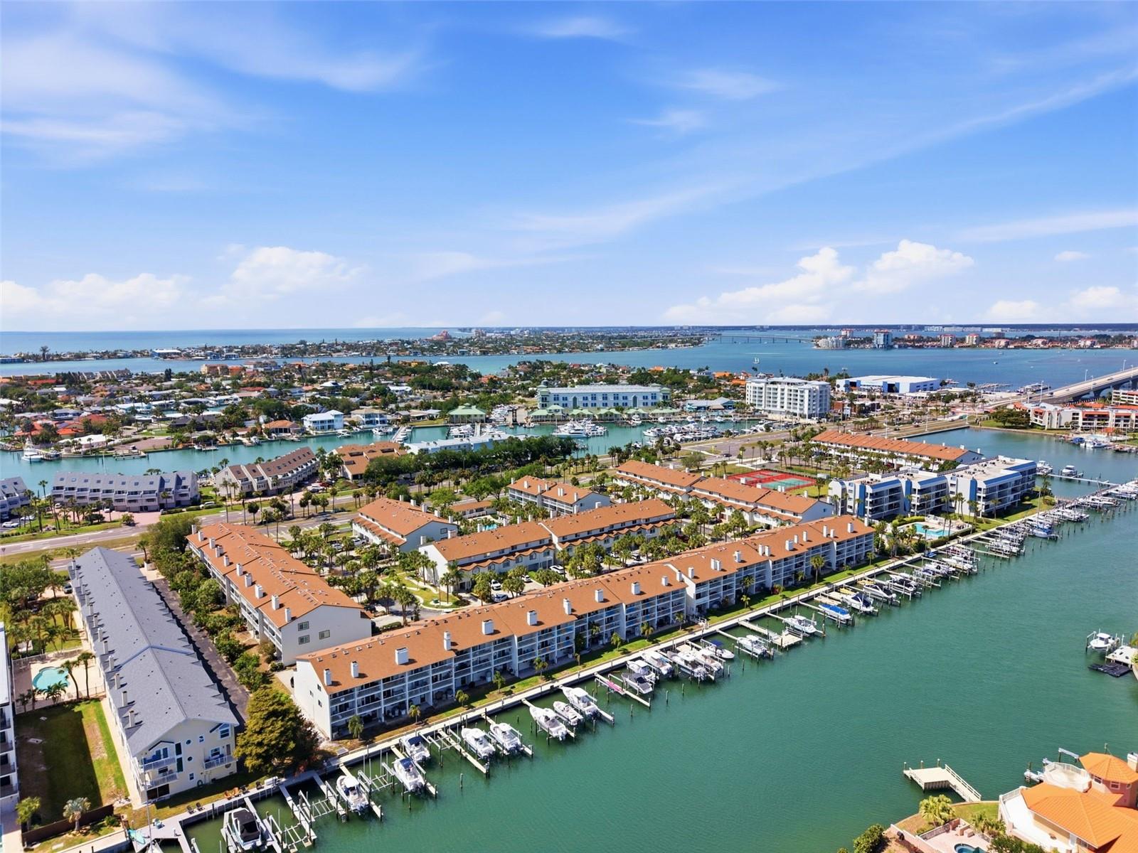 381 MADEIRA CIR, TIERRA VERDE, FL, 33715