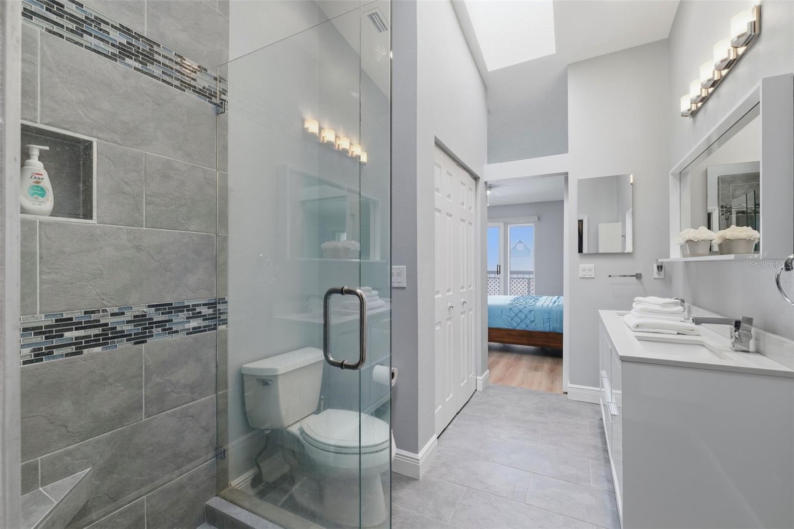 381 MADEIRA CIR, TIERRA VERDE, FL, 33715