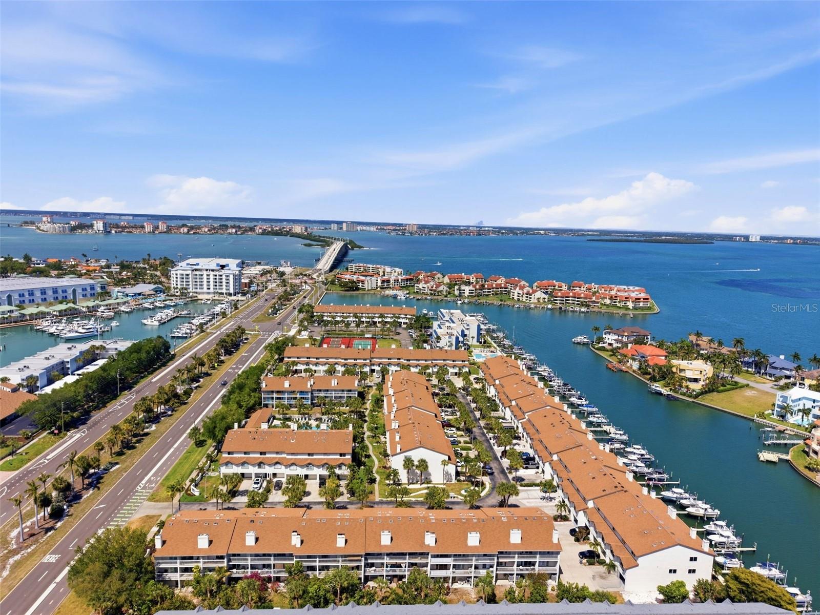 381 MADEIRA CIR, TIERRA VERDE, FL, 33715