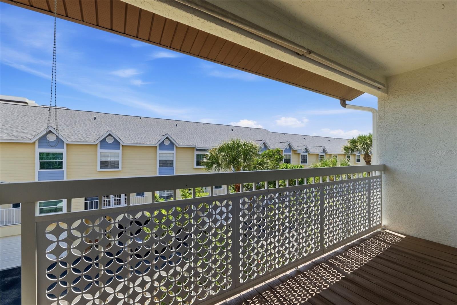 381 MADEIRA CIR, TIERRA VERDE, FL, 33715