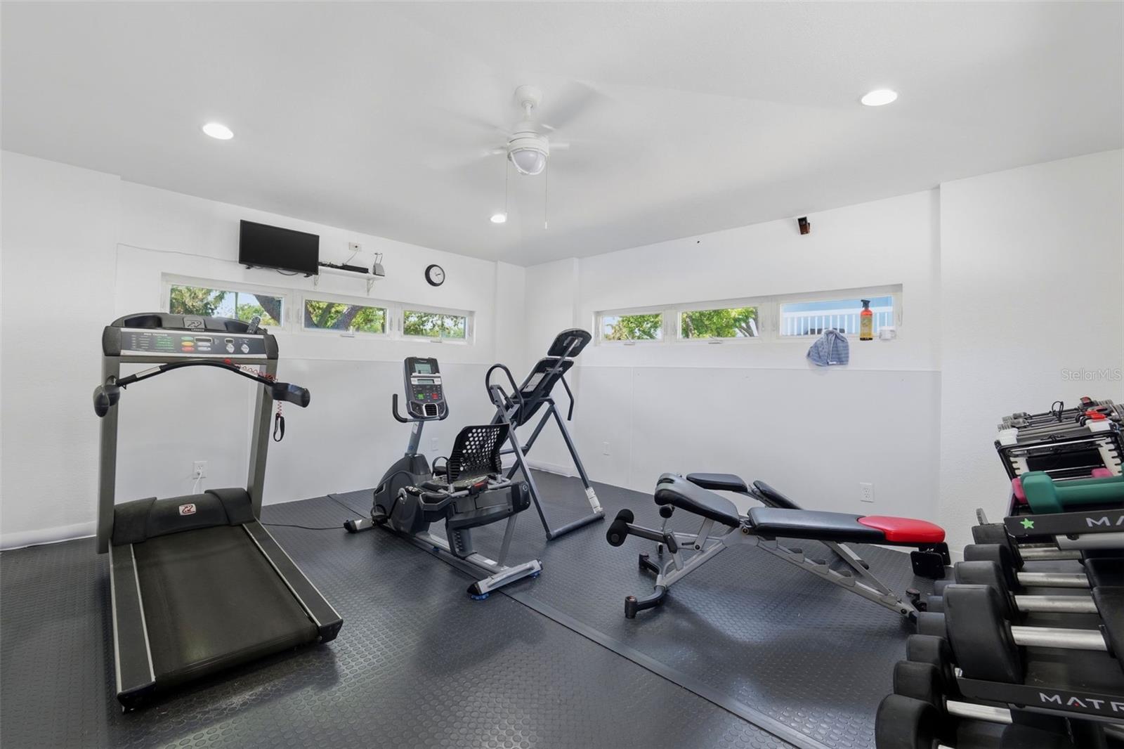 381 MADEIRA CIR, TIERRA VERDE, FL, 33715