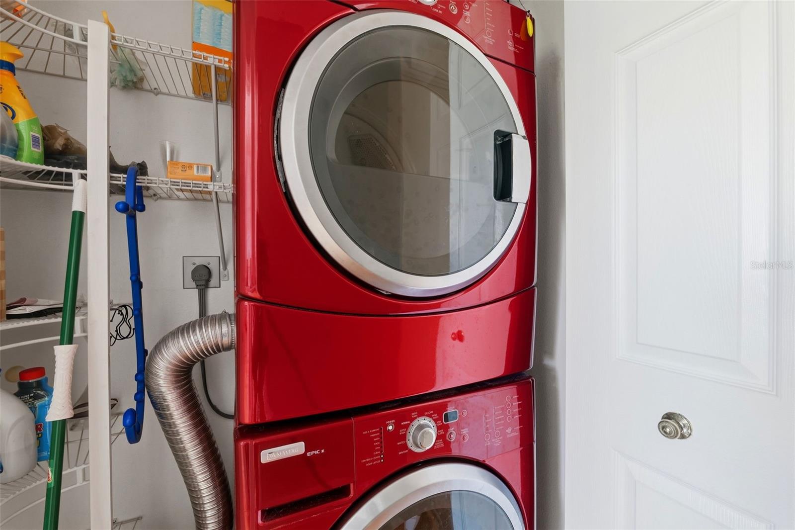 381 MADEIRA CIR, TIERRA VERDE, FL, 33715