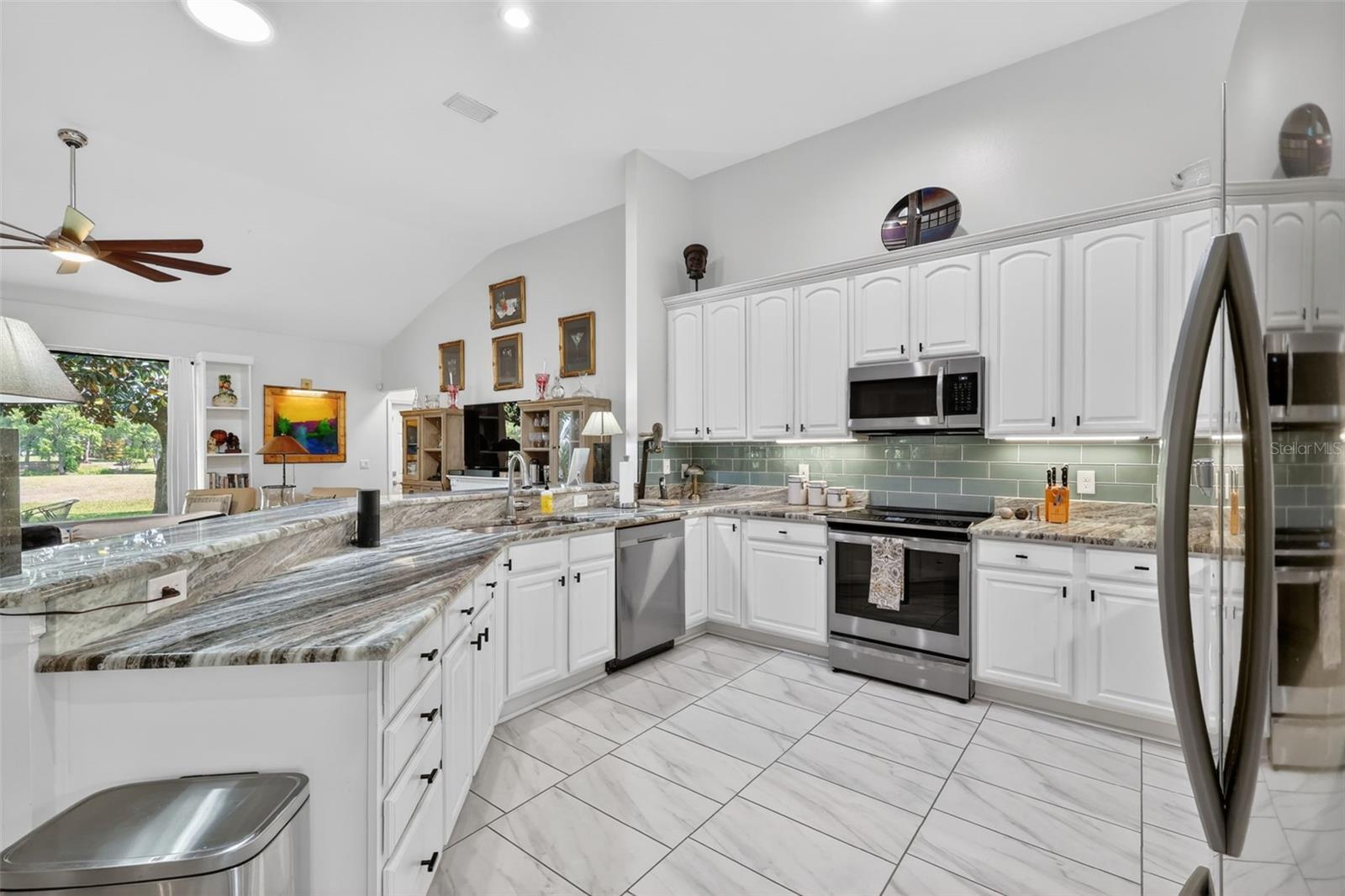 1760 EDGEWATER DR, MOUNT DORA, FL, 32757