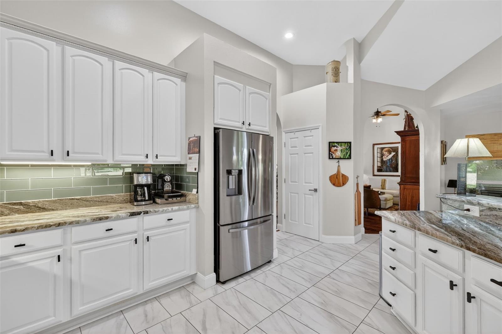 1760 EDGEWATER DR, MOUNT DORA, FL, 32757