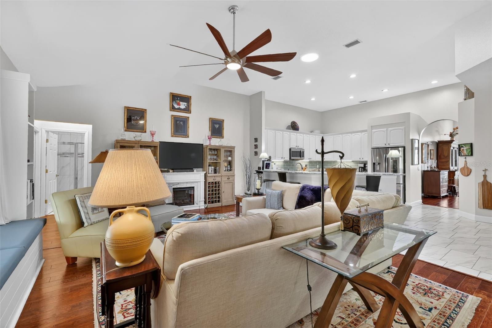 1760 EDGEWATER DR, MOUNT DORA, FL, 32757