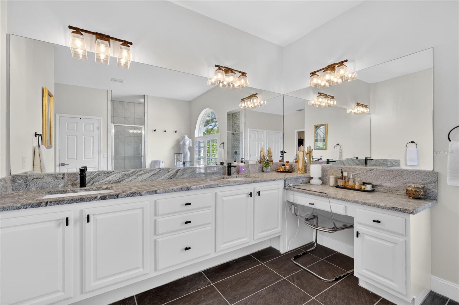 1760 EDGEWATER DR, MOUNT DORA, FL, 32757