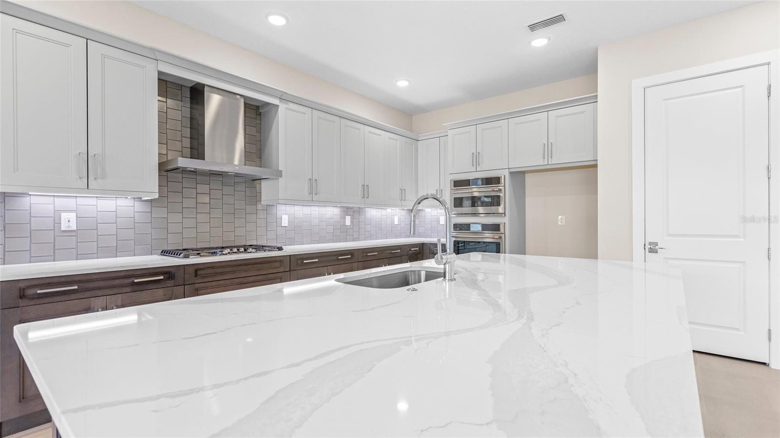 18225 CRESSWIND TER, LAKEWOOD RANCH, FL, 34211