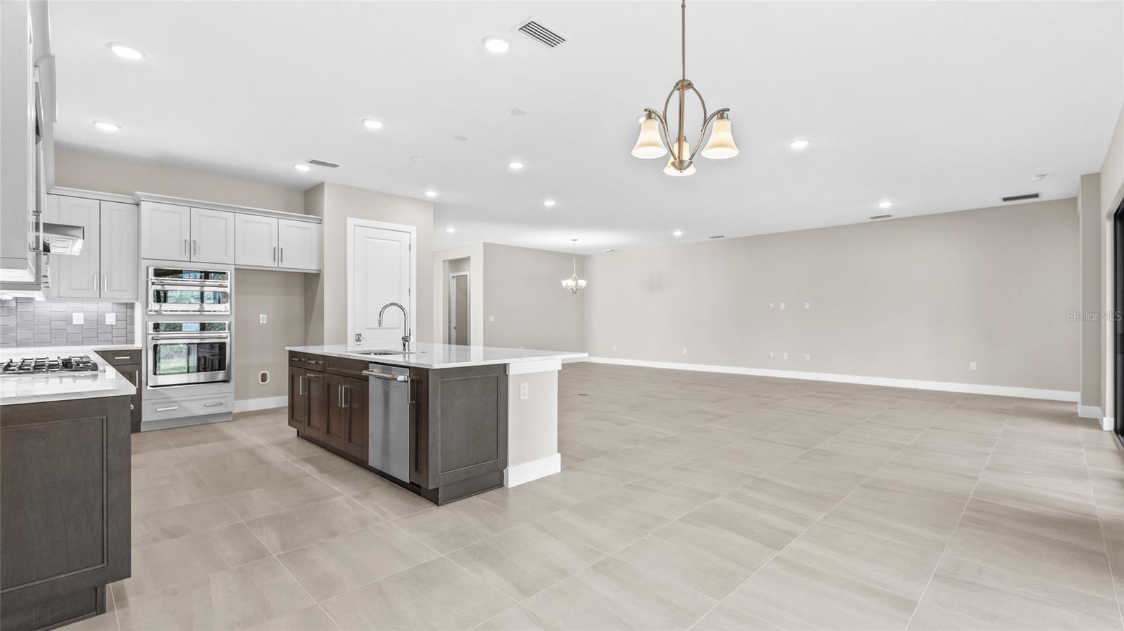 18225 CRESSWIND TER, LAKEWOOD RANCH, FL, 34211