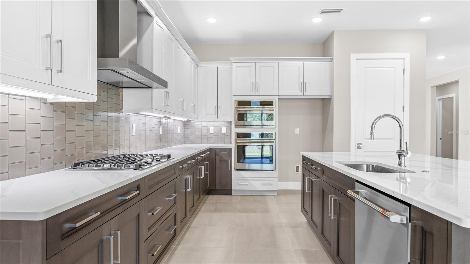 18225 CRESSWIND TER, LAKEWOOD RANCH, FL, 34211