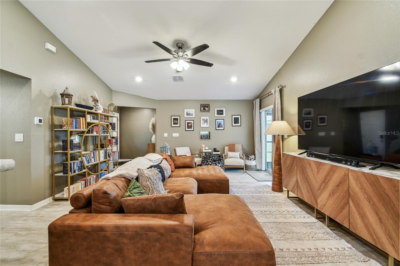 105 BLUE ALICE SPRING CT, RUSKIN, FL, 33570