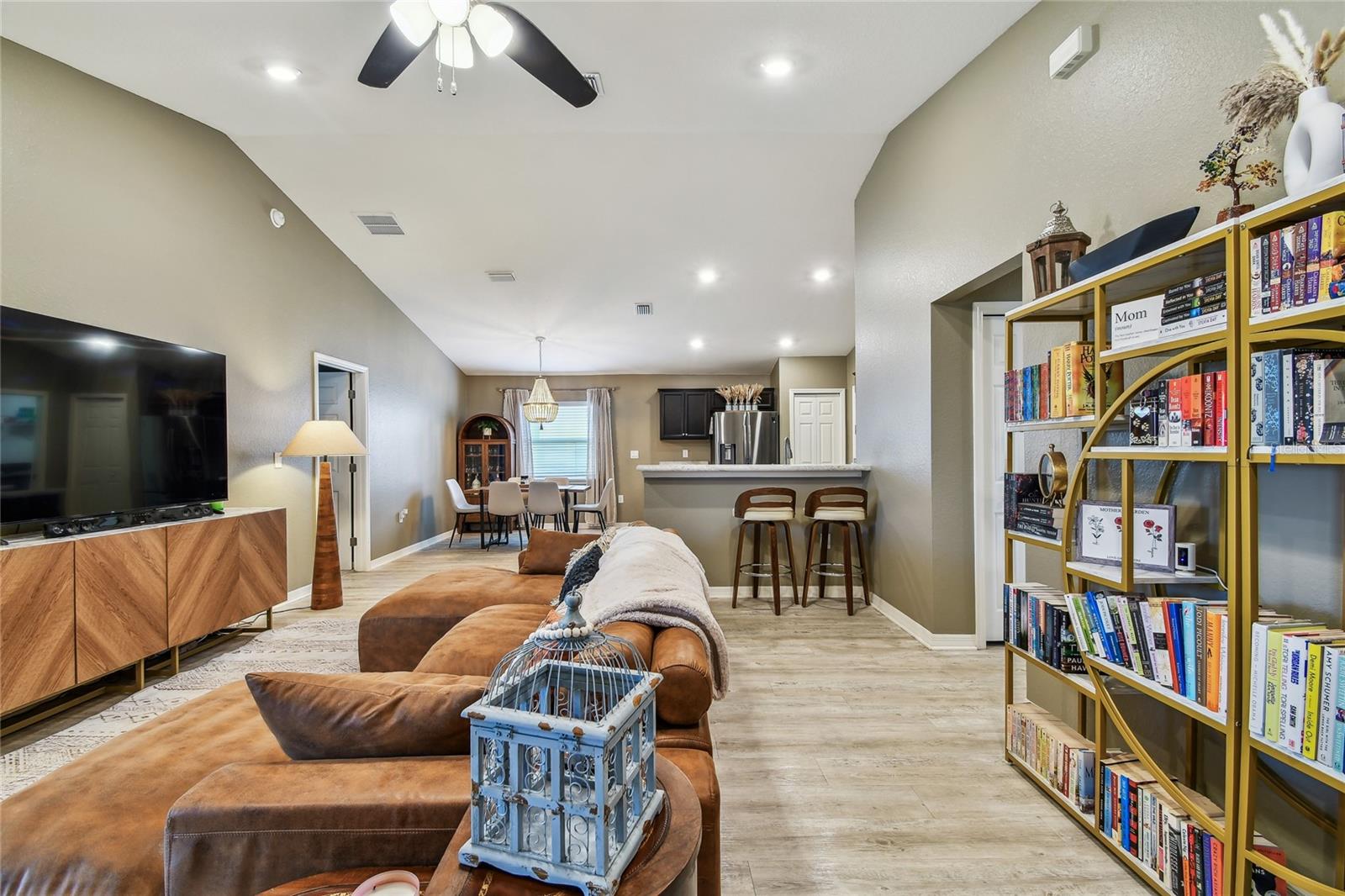 105 BLUE ALICE SPRING CT, RUSKIN, FL, 33570