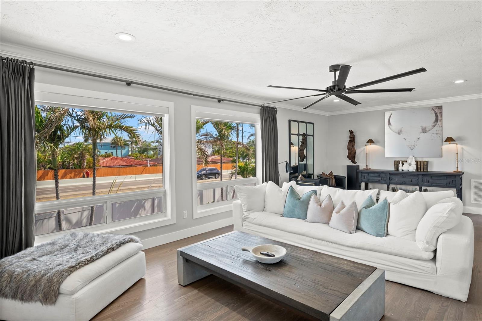 439 CAUSEWAY BLVD, DUNEDIN, FL, 34698