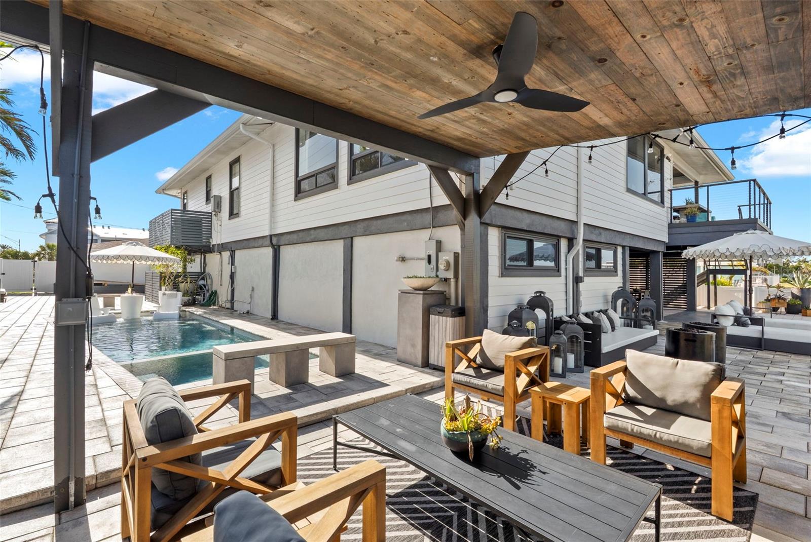 439 CAUSEWAY BLVD, DUNEDIN, FL, 34698