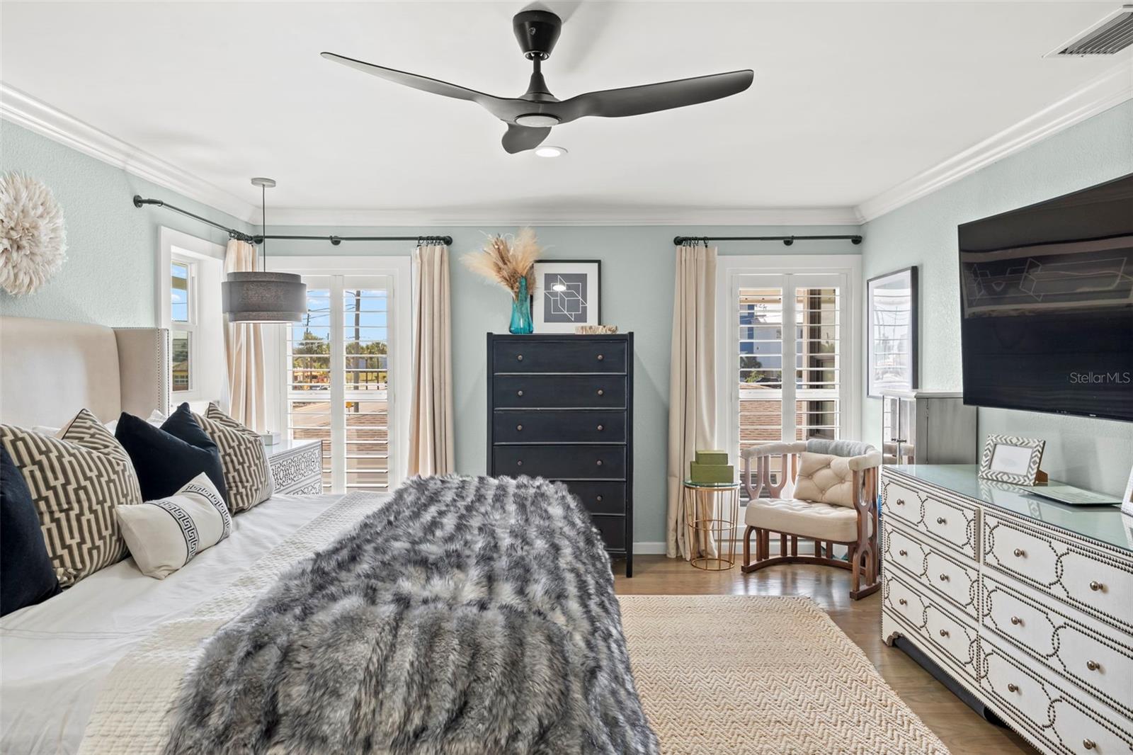 439 CAUSEWAY BLVD, DUNEDIN, FL, 34698