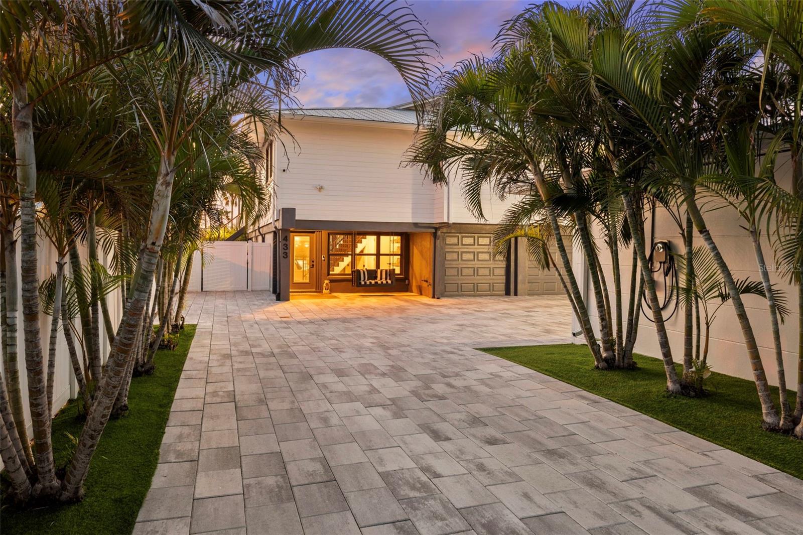 439 CAUSEWAY BLVD, DUNEDIN, FL, 34698