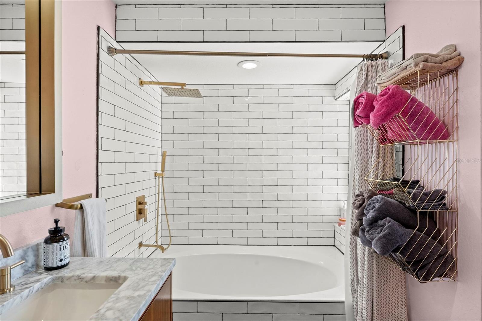 439 CAUSEWAY BLVD, DUNEDIN, FL, 34698