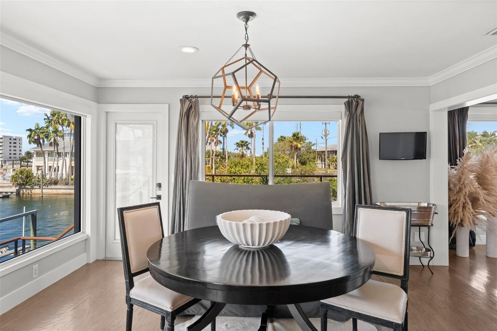 439 CAUSEWAY BLVD, DUNEDIN, FL, 34698