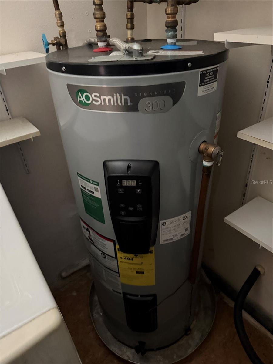 240 WINDWARD PSGE #1001, CLEARWATER BEACH, FL, 33767