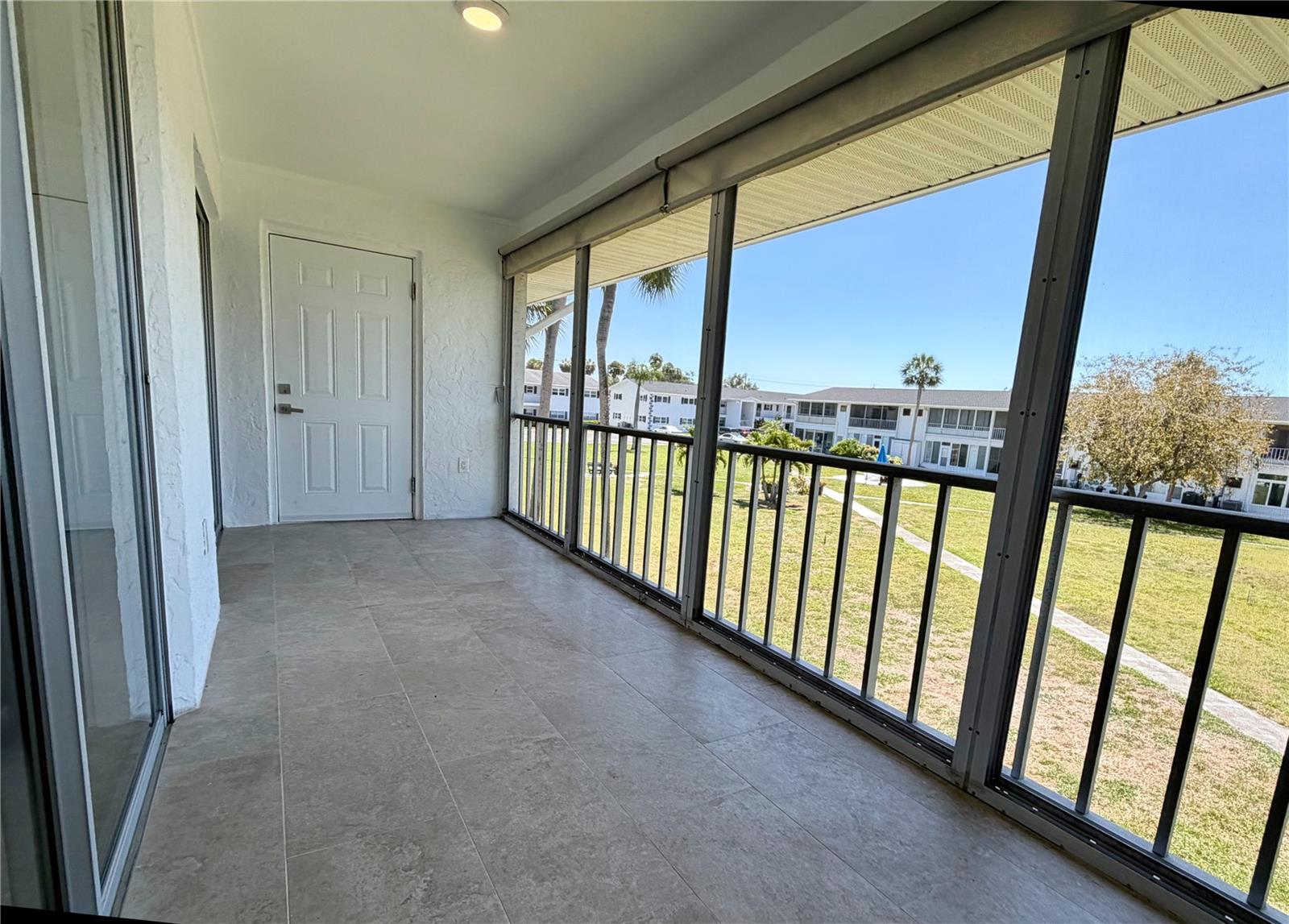 102 46TH AVENUE TER W #403, BRADENTON, FL, 34207