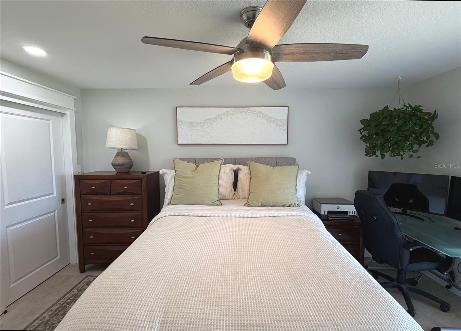 102 46TH AVENUE TER W #403, BRADENTON, FL, 34207