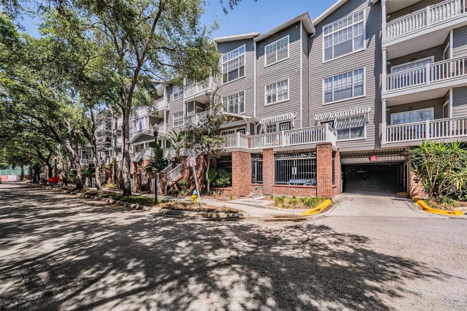 800 S DAKOTA AVE #230, TAMPA, FL, 33606