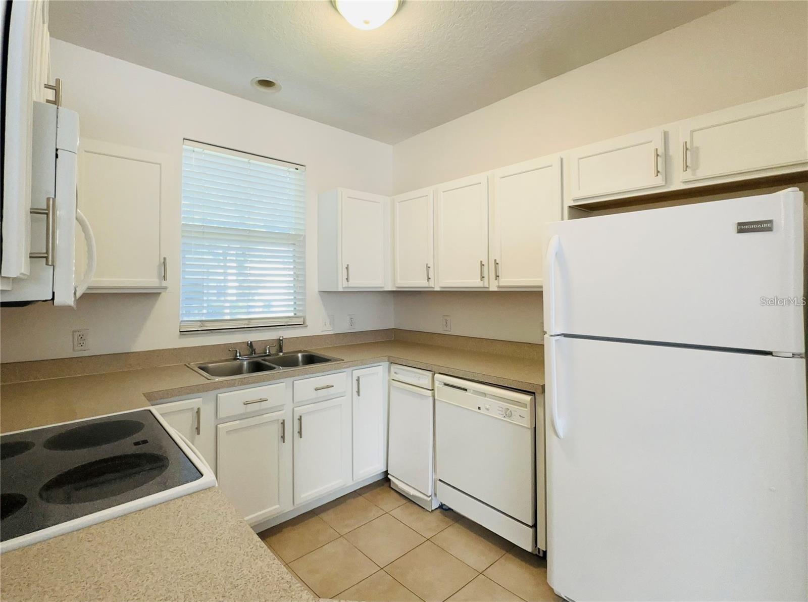 207 GOLDEN POND CT, VALRICO, FL, 33594