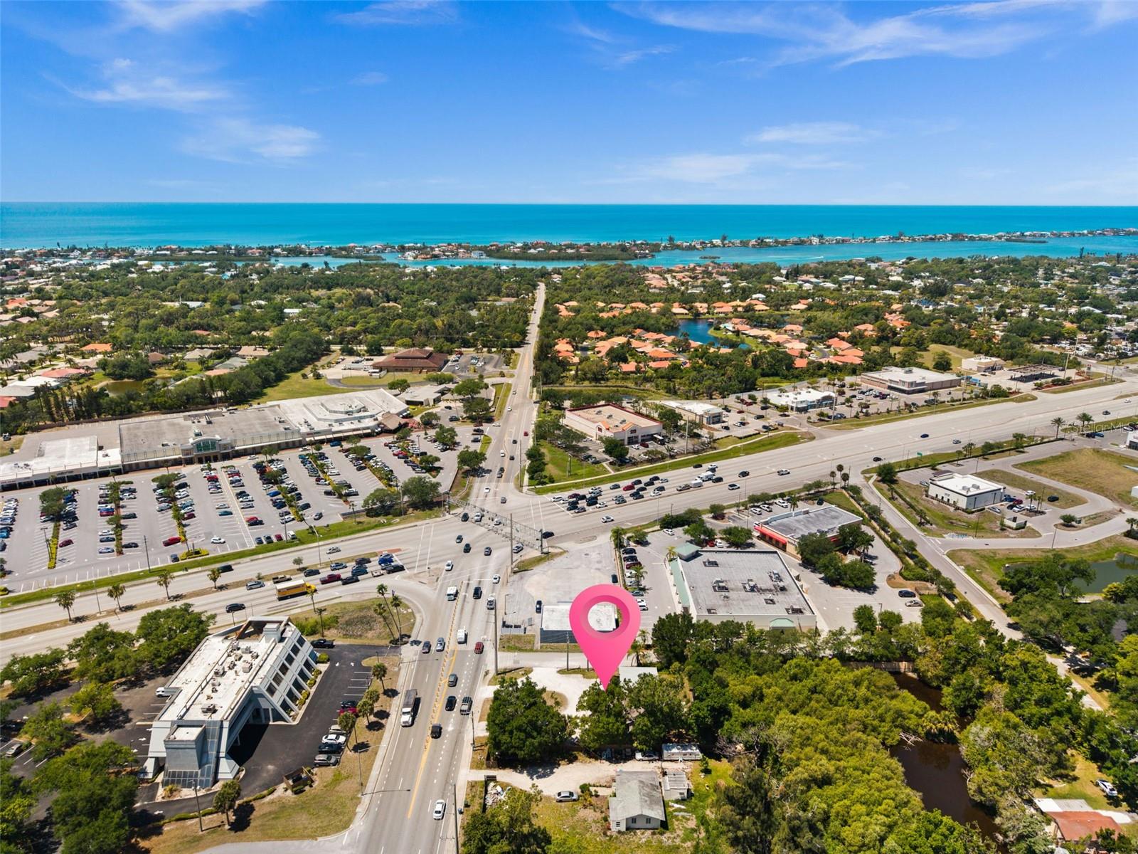 109 LAUREL RD E, NOKOMIS, FL, 34275