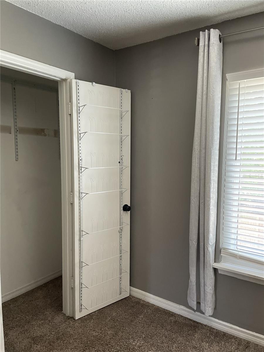 2302 MAKI RD #40, PLANT CITY, FL, 33563