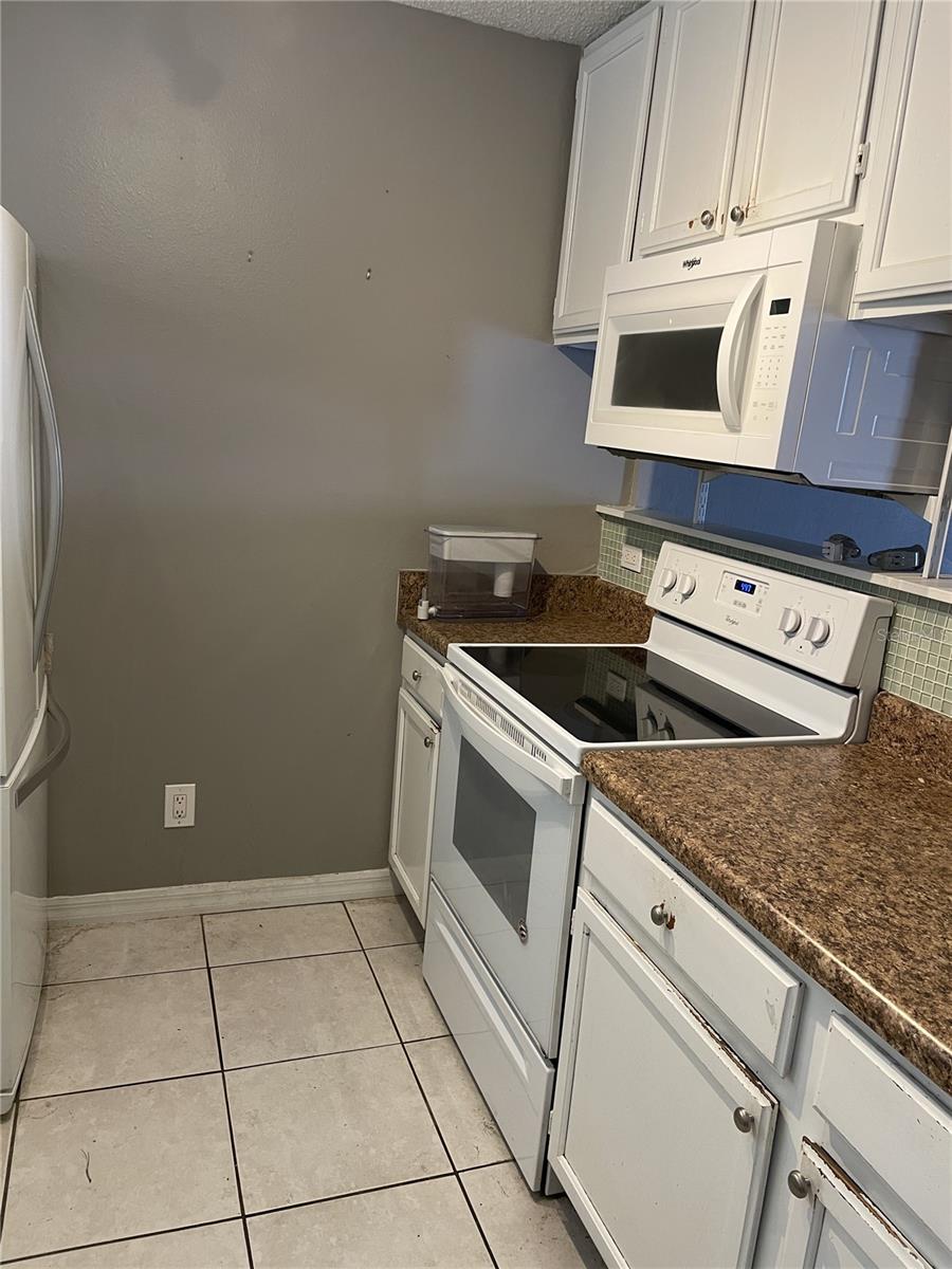 2302 MAKI RD #40, PLANT CITY, FL, 33563