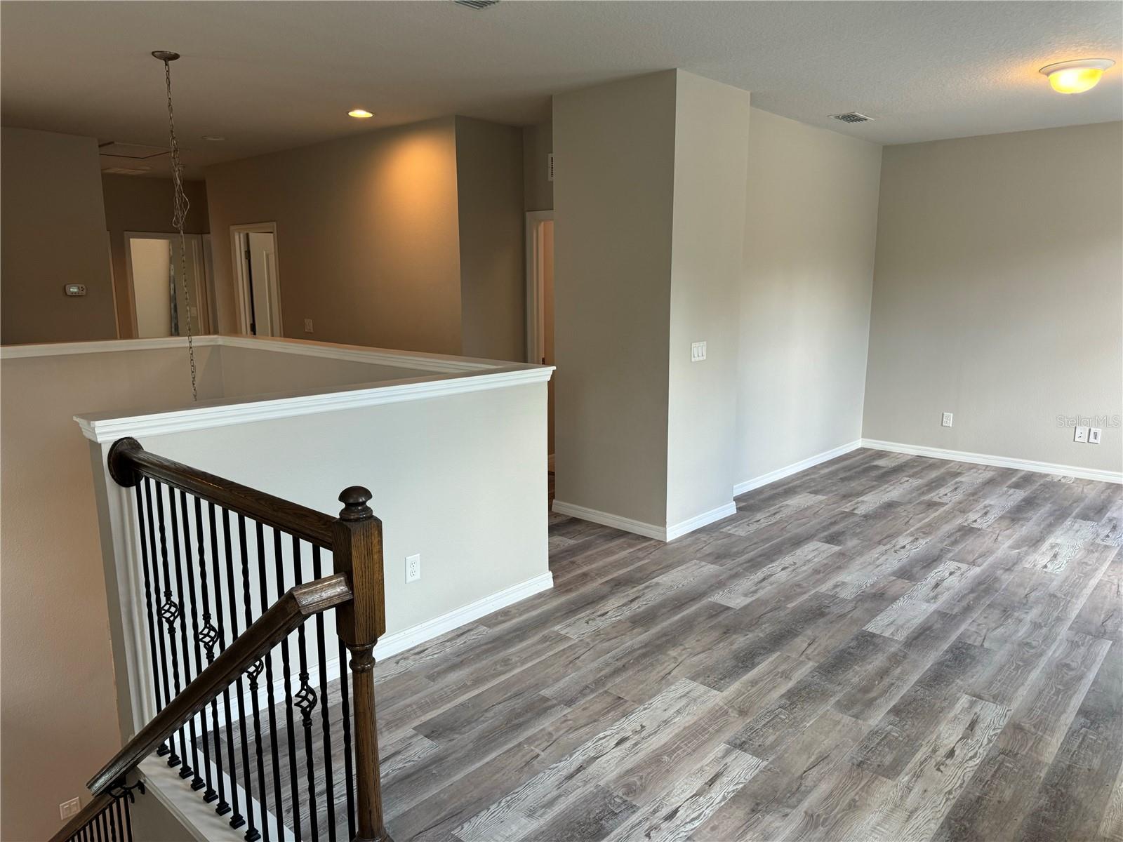 5912 VILLAGE CENTER DR, LITHIA, FL, 33547