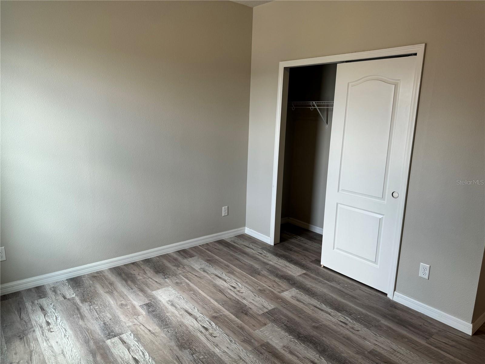 5912 VILLAGE CENTER DR, LITHIA, FL, 33547