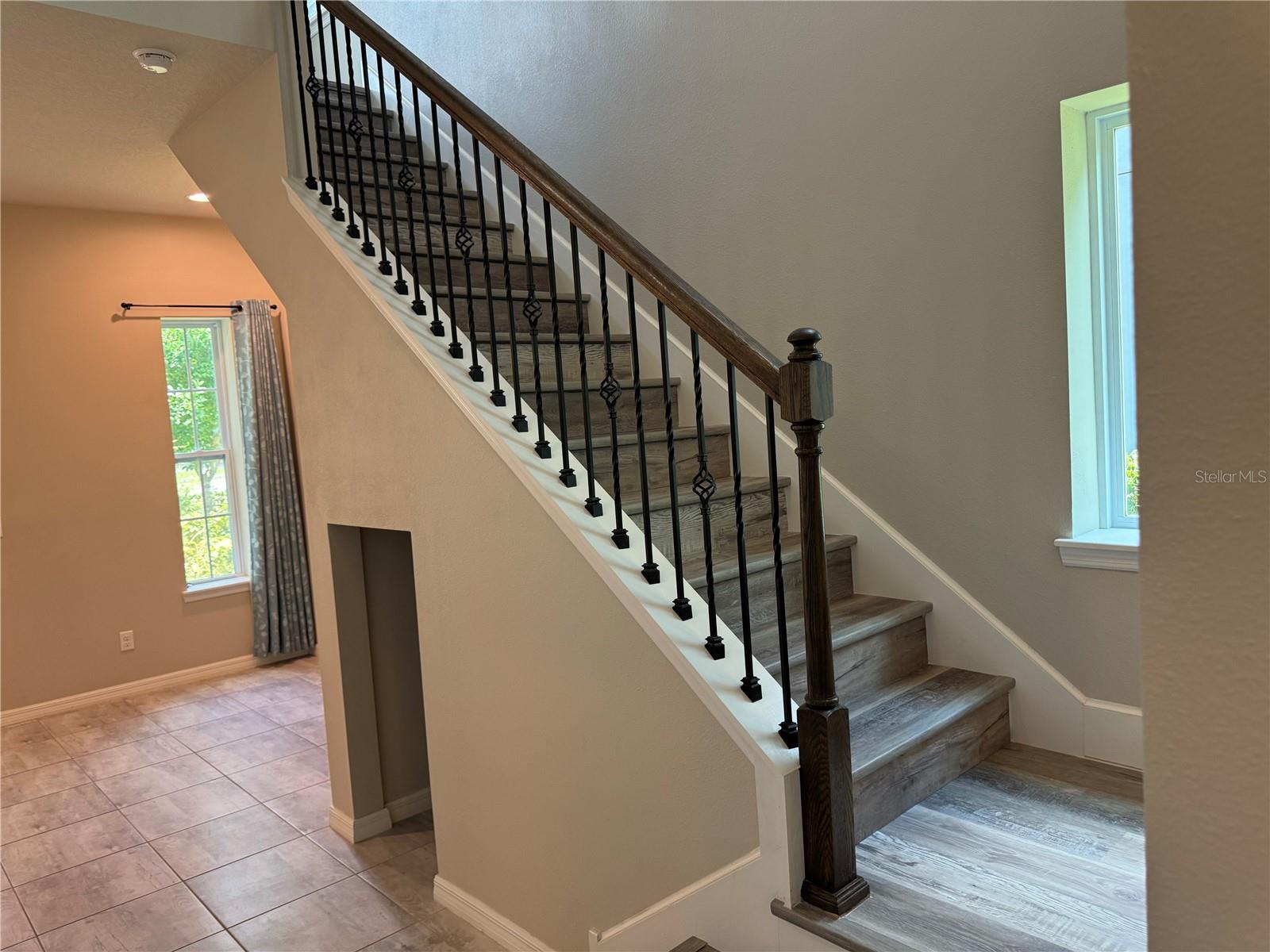 5912 VILLAGE CENTER DR, LITHIA, FL, 33547