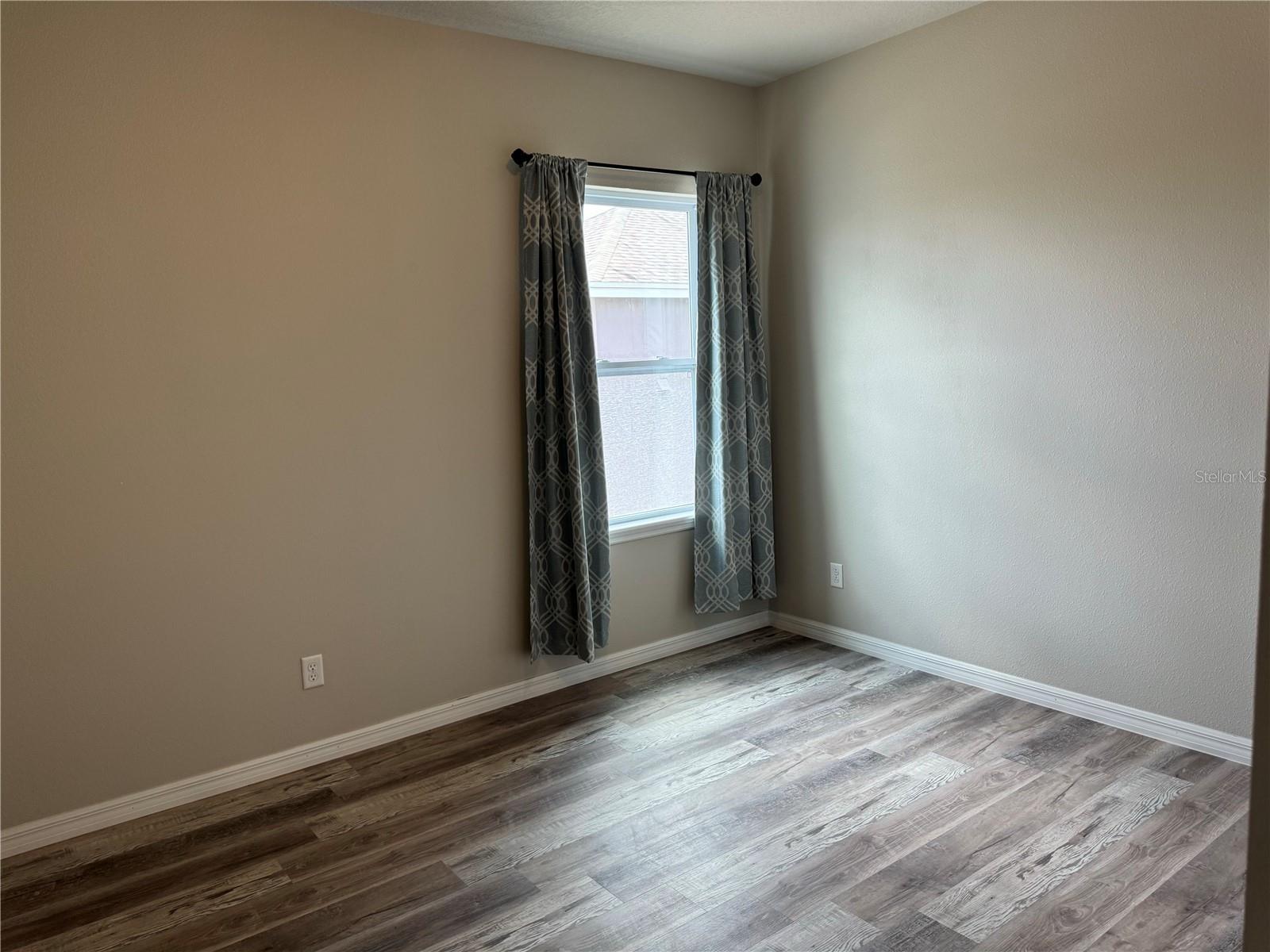 5912 VILLAGE CENTER DR, LITHIA, FL, 33547