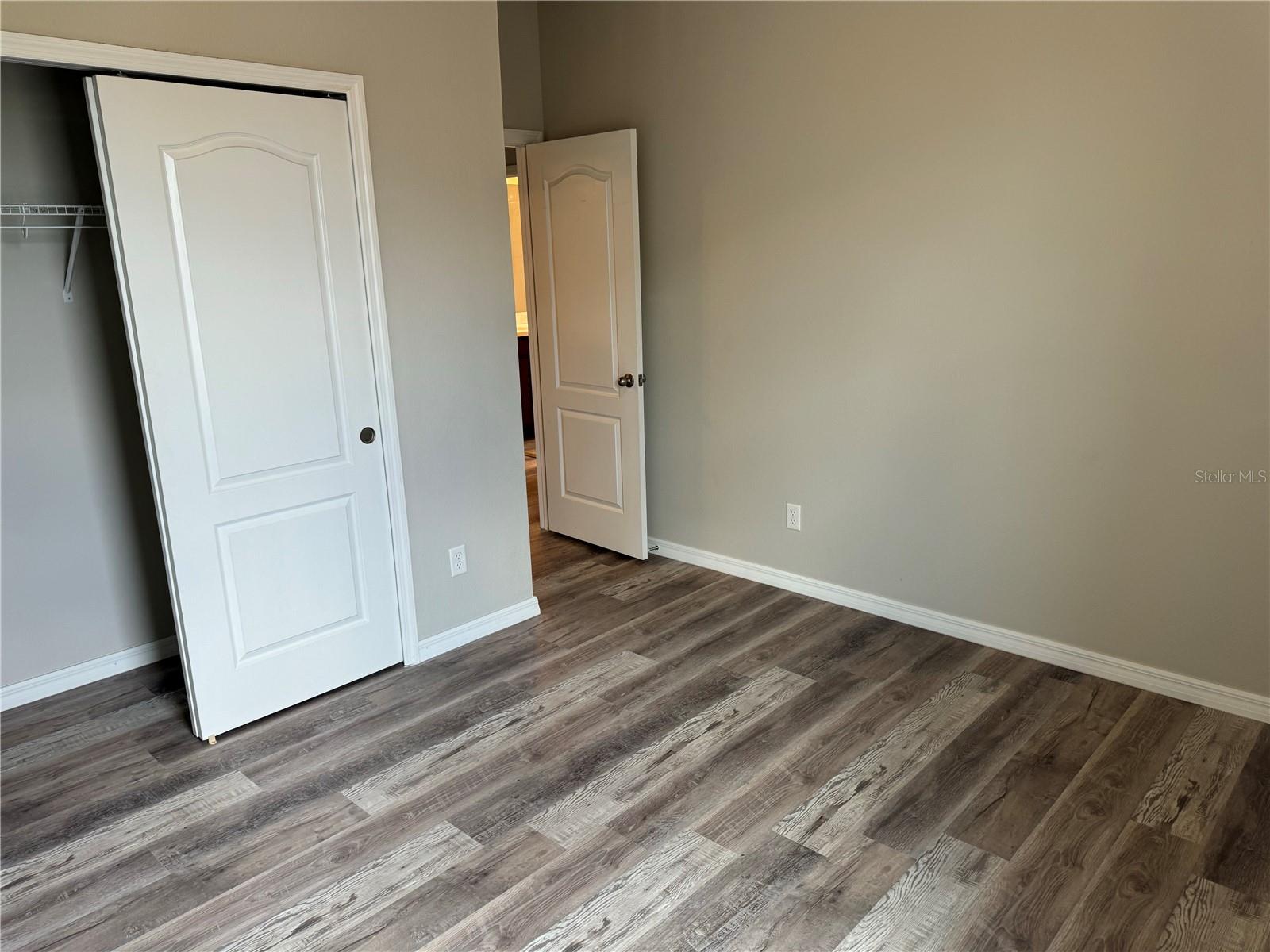 5912 VILLAGE CENTER DR, LITHIA, FL, 33547