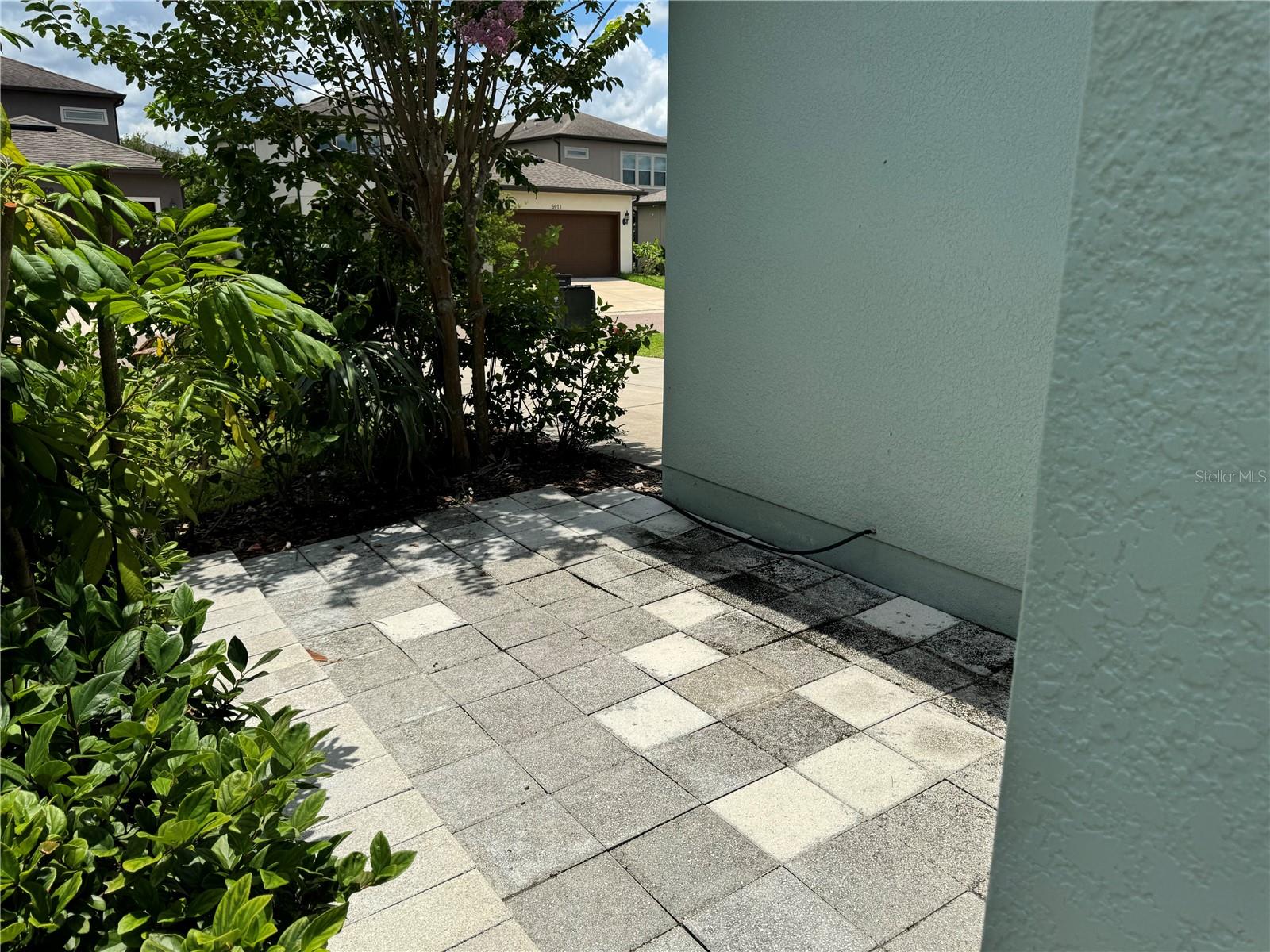 5912 VILLAGE CENTER DR, LITHIA, FL, 33547