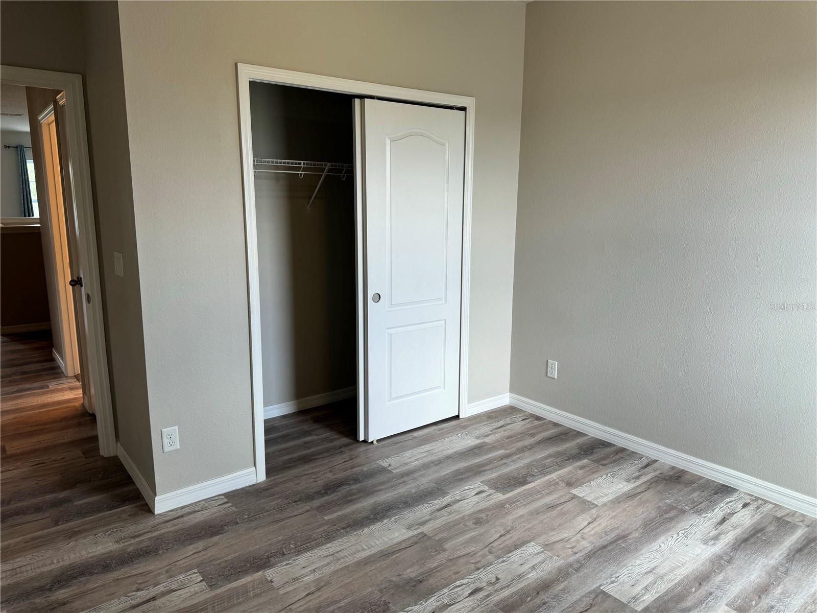 5912 VILLAGE CENTER DR, LITHIA, FL, 33547