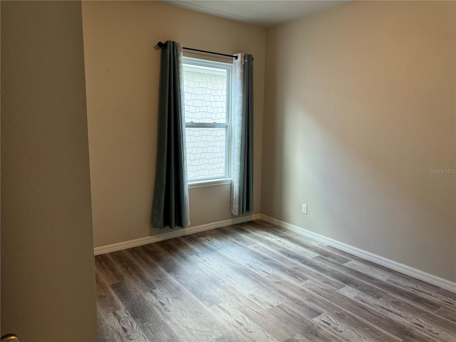 5912 VILLAGE CENTER DR, LITHIA, FL, 33547