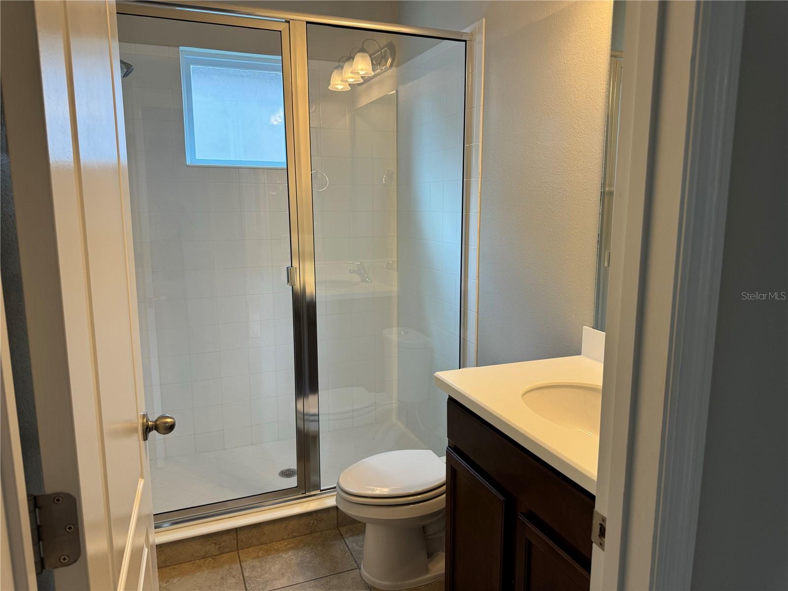 5912 VILLAGE CENTER DR, LITHIA, FL, 33547