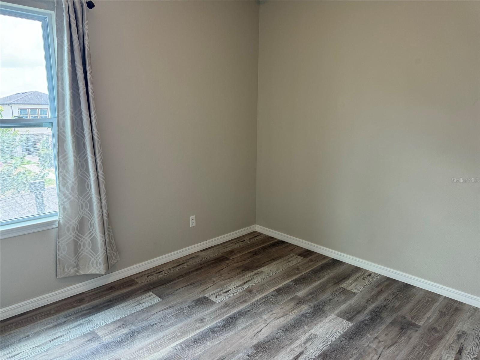 5912 VILLAGE CENTER DR, LITHIA, FL, 33547