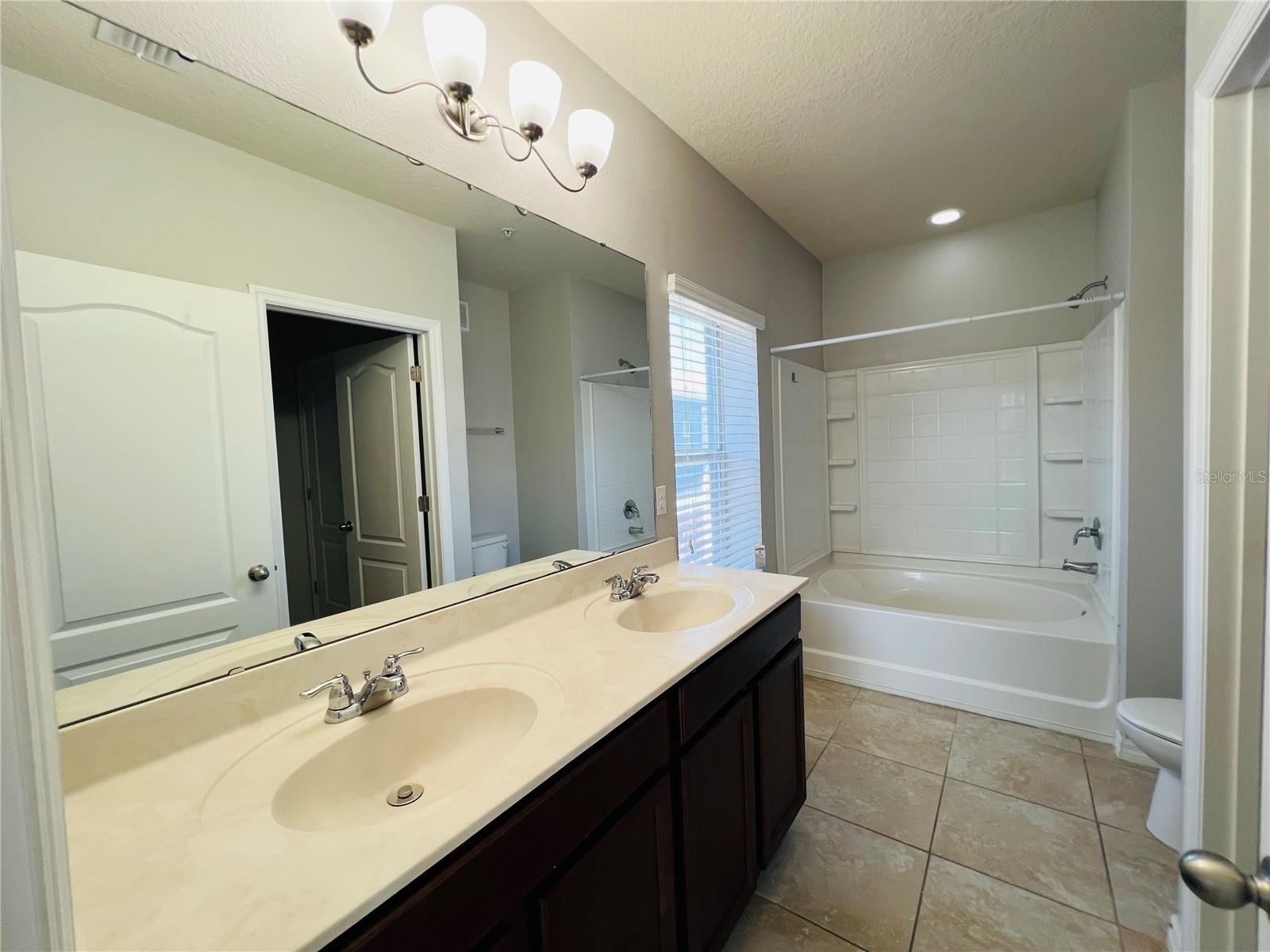 6562 S GOLDENROD RD #80A, ORLANDO, FL, 32822