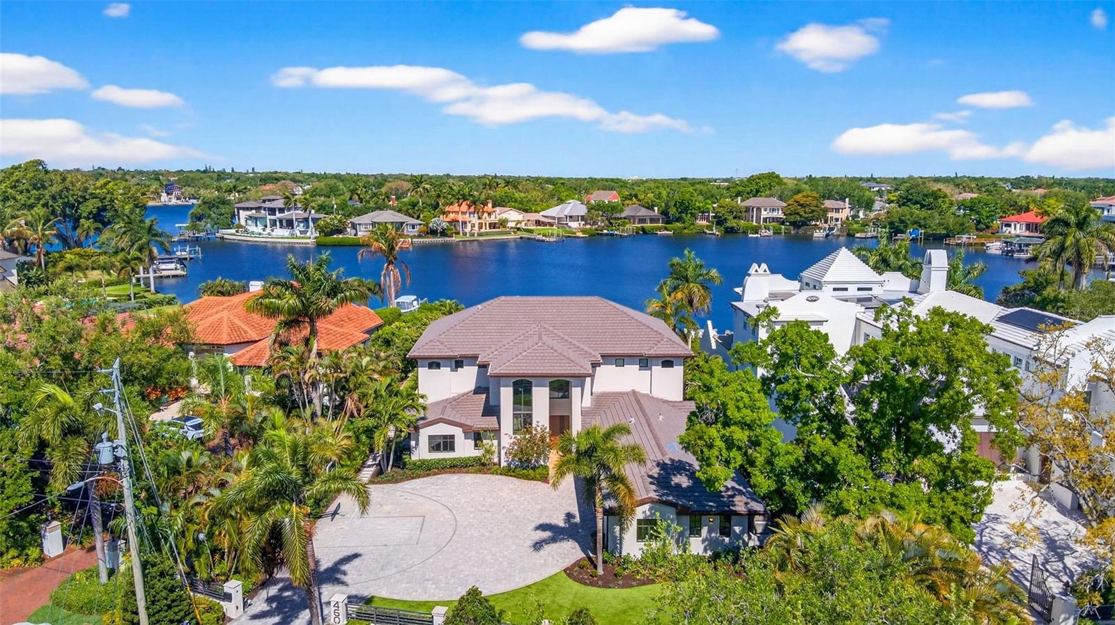 460 COFFEE POT RIVIERA NE, ST PETERSBURG, FL, 33704