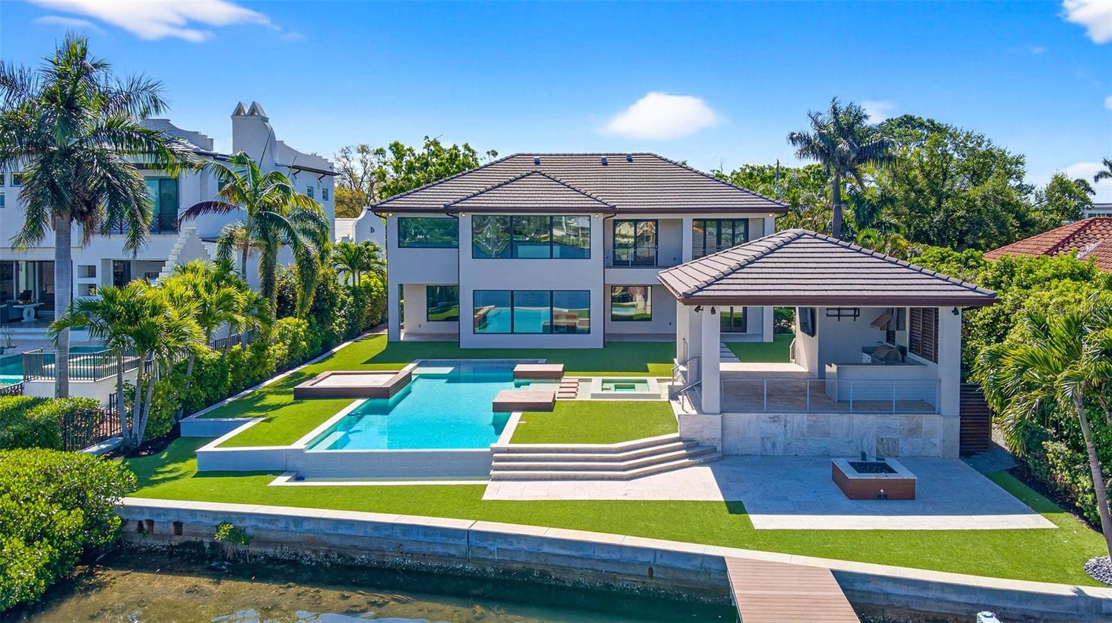 460 COFFEE POT RIVIERA NE, ST PETERSBURG, FL, 33704