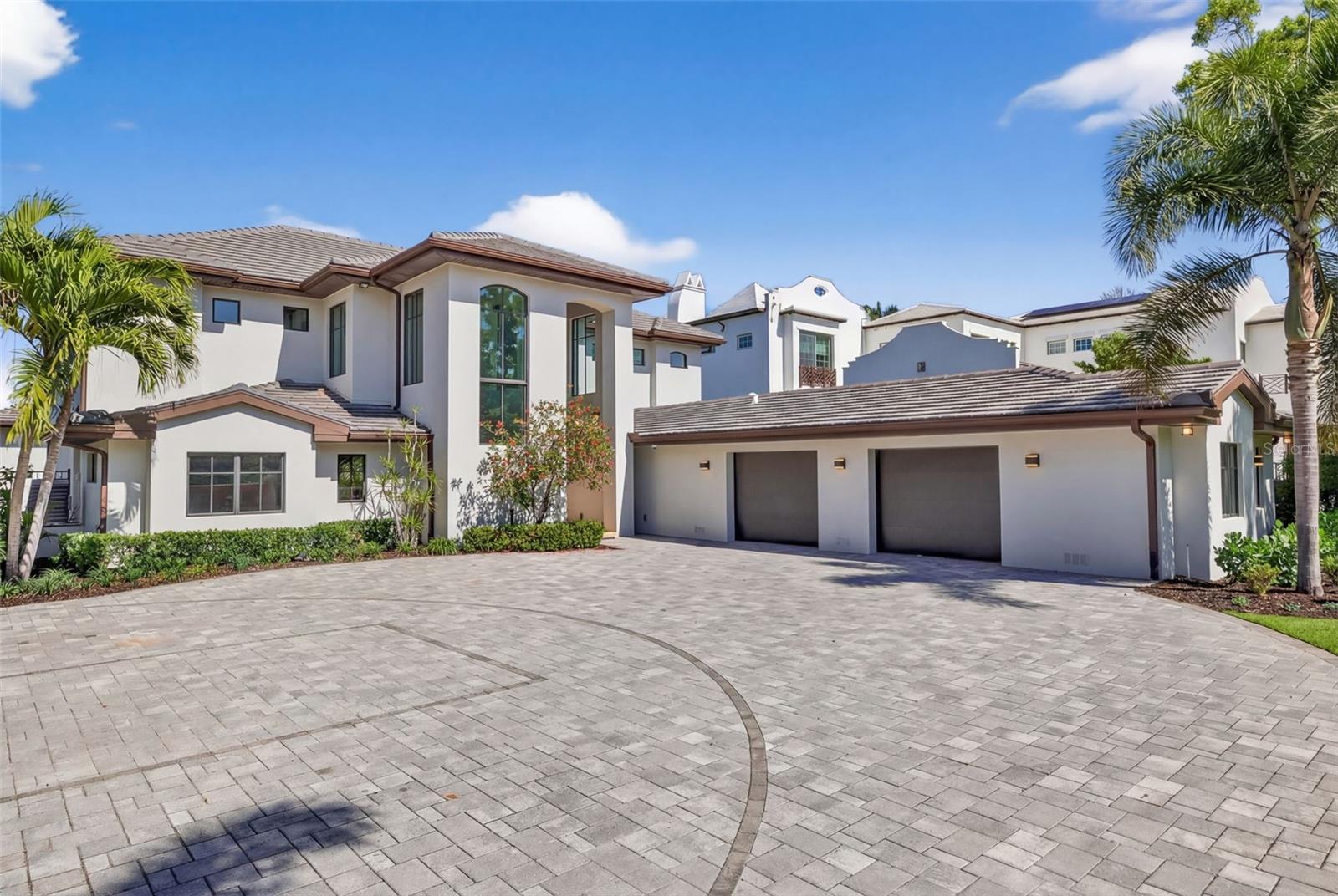 460 COFFEE POT RIVIERA NE, ST PETERSBURG, FL, 33704